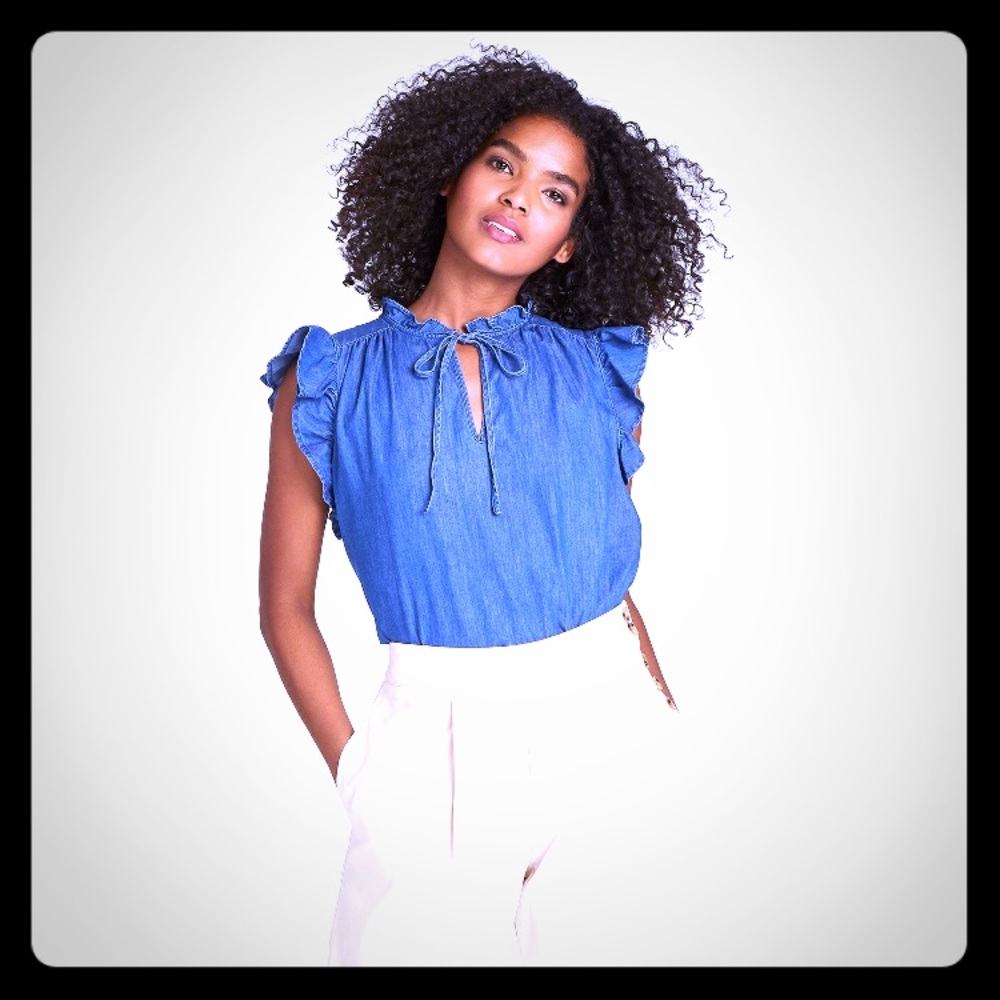 NWT Denim Style Flow Top Size L